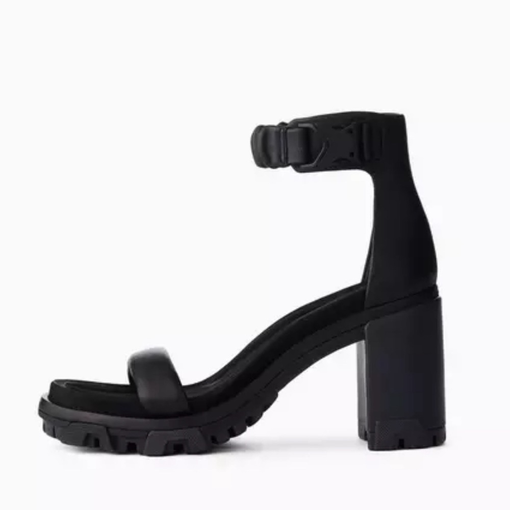 NIB! Rag & Bone Shane Leather Sandal in Black Leather - 7 1/2